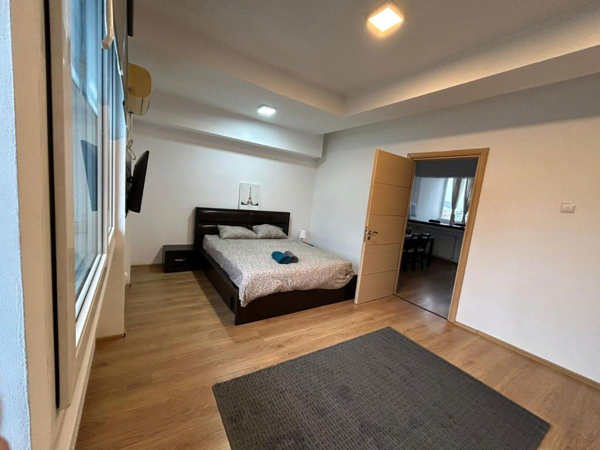 Elegant City Center Apartment Бухарест Экстерьер фото