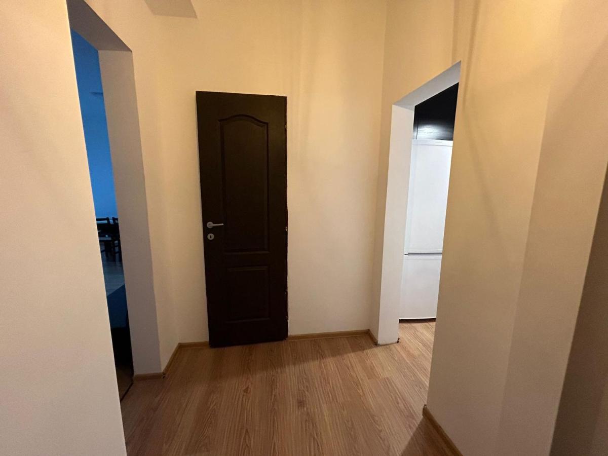 Elegant City Center Apartment Бухарест Экстерьер фото
