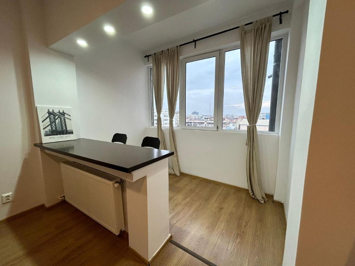 Elegant City Center Apartment Бухарест Экстерьер фото