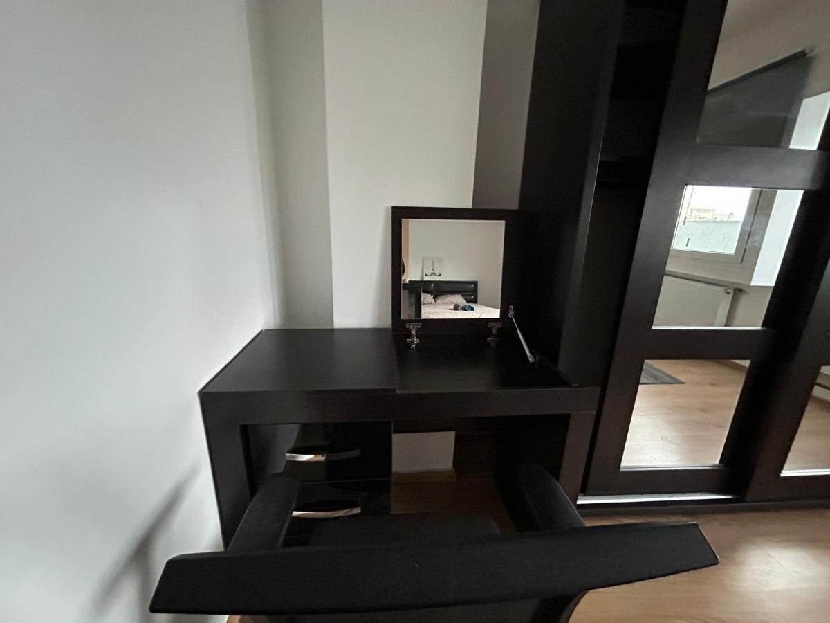 Elegant City Center Apartment Бухарест Экстерьер фото